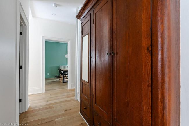 45 Park St W, House other with 6 bedrooms, 4 bathrooms and 4 parking in Dundas ON | Image 22