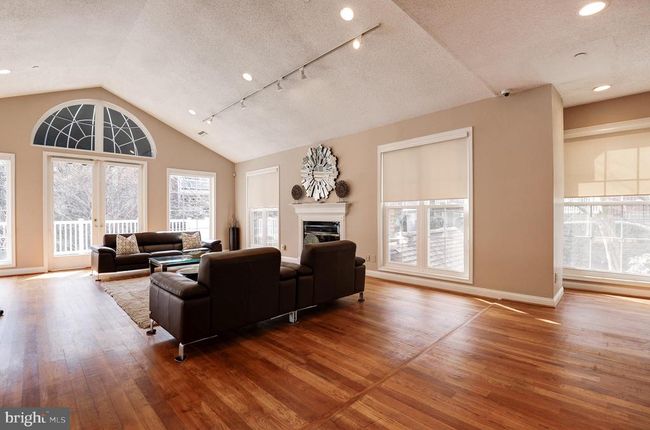 APT-201B - 1511 Lincoln Way, Condo with 2 bedrooms, 2 bathrooms and null parking in MCLEAN VA | Image 41