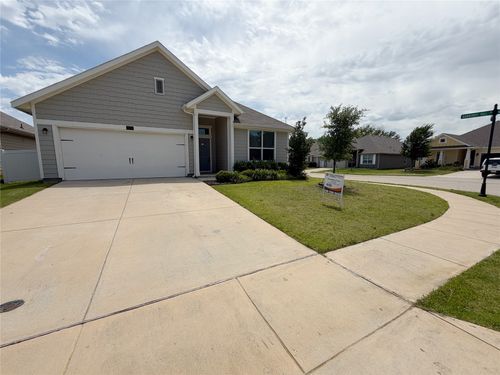 9000 Huxley Dr, Providence Village, TX, 76227-2179 | Card Image