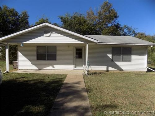 2005 5th St, McAlester, OK, 74501-3112 | Card Image