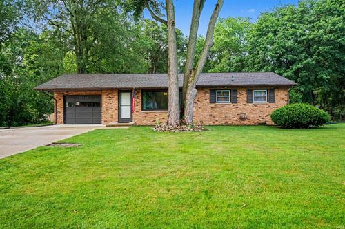 20062 Jewell Avenue, South Bend, IN, 46614-5213 | Card Image