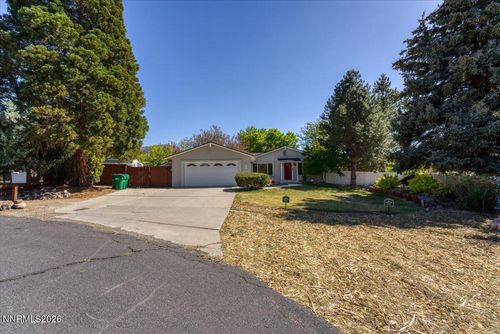 2984 Middlecoff Cir, Reno, NV, 89502-9744 | Card Image