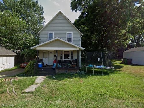 228 W Oxford St, Alliance, OH, 44601-2854 | Card Image