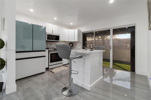 2502 Nw 48th St, Tamarac, FL, 33309-2937 | Card Image