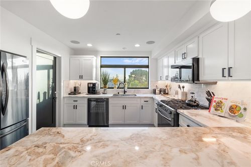11324 W Raitt Lane, North Hollywood, CA, 91606 | Card Image