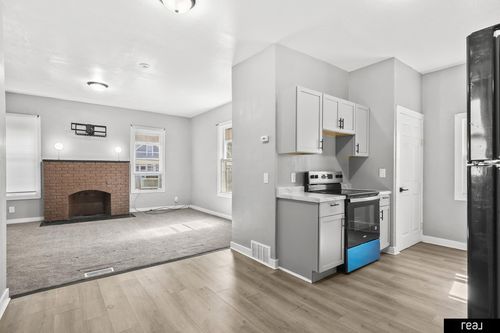 5334 N 27th Ave, Omaha, NE, 68111-1713 | Card Image