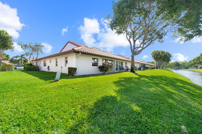 6438 Pointe Pleasant Cir, Condo with 2 bedrooms, 2 bathrooms and null parking in Delray Beach FL | Image 20