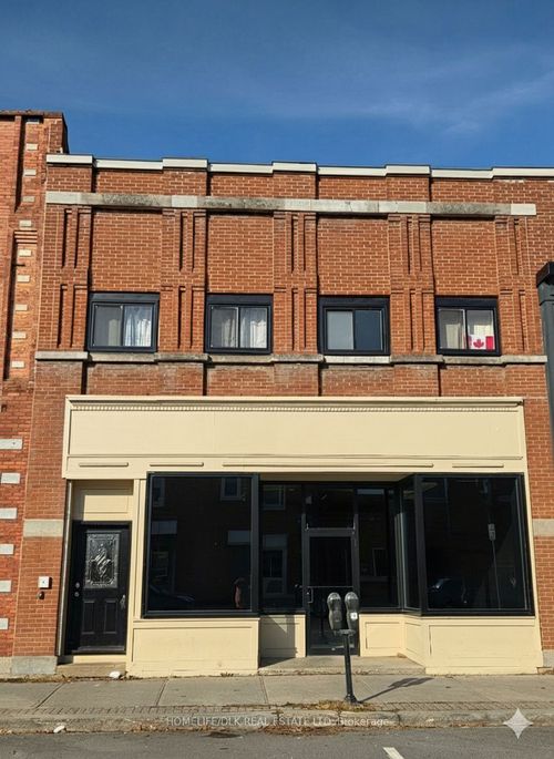 {{alt}} | Card Image