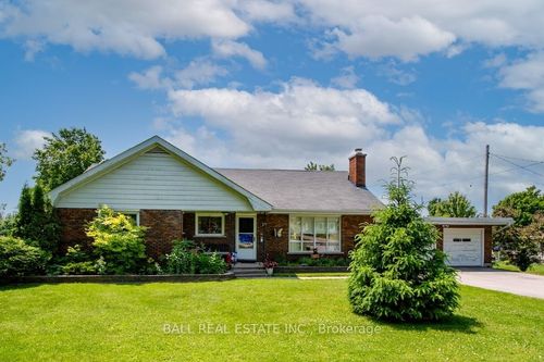 19 Prospect St, Lakefield, ON, K0L2H0 | Card Image