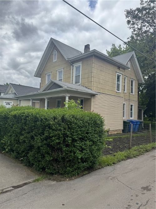 94 Lorimer St, Rochester, NY, 14608-1137 | Card Image
