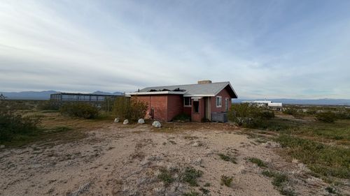 2454 W Catalina Ln, Ridgecrest, CA, 93555 | Card Image