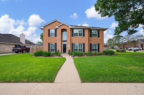 1514 Pine Ridge Ln, Pearland, TX, 77581-8718 | Card Image