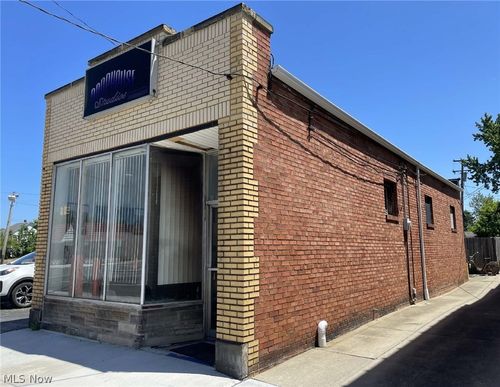 1-759 E 185th St, Cleveland, OH, 44119-2168 | Card Image