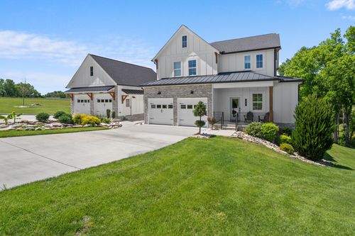 71 Fanning Bend Dr, Winchester, TN, 37398-4056 | Card Image
