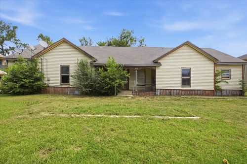 1626 Kennedy St, Bonham, TX, 75418-2567 | Card Image