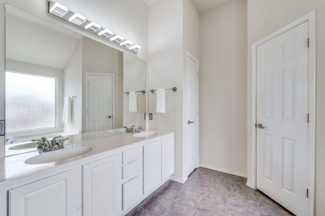 Primary bathroom | Image 20