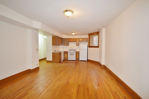 g-1417 W Belle Plaine Ave, Chicago, IL, 60613-5347 | Card Image