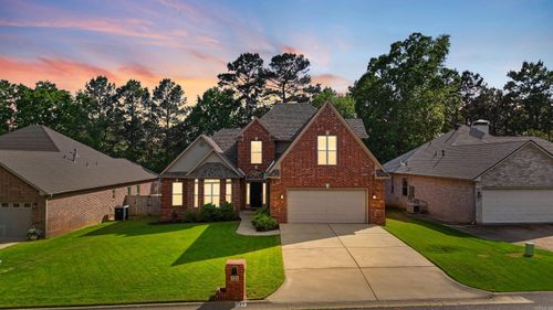 121 Lily Dr, Maumelle, AR, 72113-5804 | Card Image