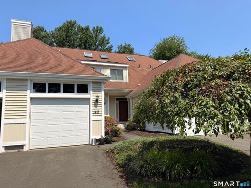 42-42 Summerfield Gdns, Shelton, CT, 06484-6300 | Card Image