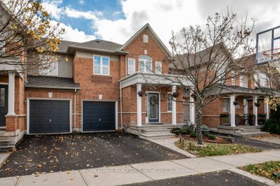 2406 Sequoia Way, House attached with 3 bedrooms, 4 bathrooms and 2 parking in Oakville ON | Image 2