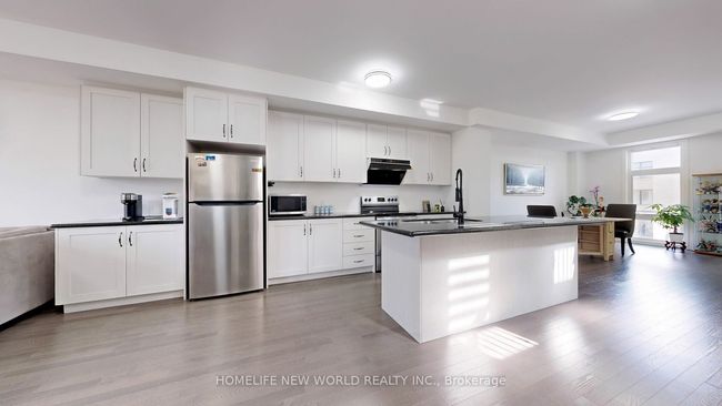 76 Puisaya Dr, House attached with 4 bedrooms, 3 bathrooms and 2 parking in Richmond Hill ON | Image 9