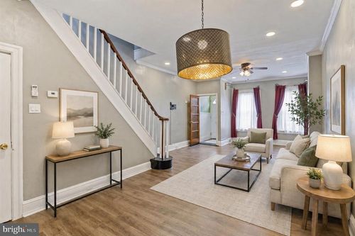 338 Mercy St, PHILADELPHIA, PA, 19148-2632 | Card Image