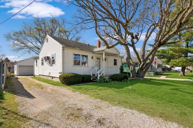 219 S Coolidge St, House other with 3 bedrooms, 2 bathrooms and 2 parking in Normal IL | Image 40