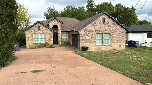 2321 3rd St, Sachse, TX, 75048-3037 | Card Image