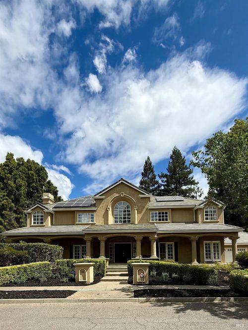 10 Remington Court, Napa, CA, 94558 | Card Image