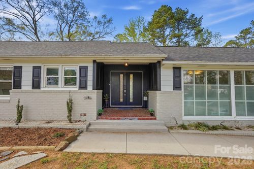 2104 Hillcrest Ave, Albemarle, NC, 28001-6232 | Card Image