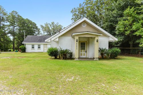 15385 John Clark Rd, Gulfport, MS, 39503-8518 | Card Image