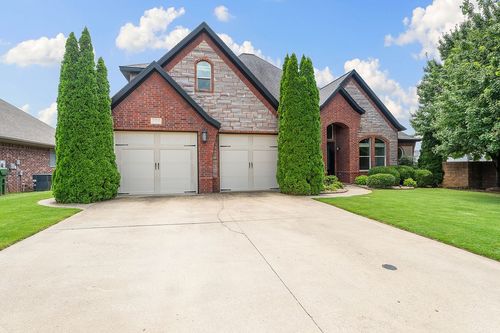 6522 W Hearth Falls Dr, Rogers, AR, 72758-4182 | Card Image