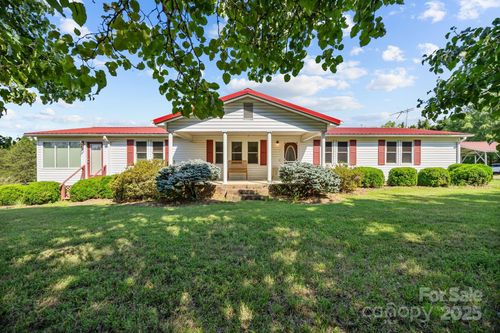976 Howell Rd, Mocksville, NC, 27028-4818 | Card Image