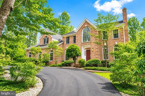 6612 Colchester Rd, Clifton, VA, 20124-1927 | Card Image