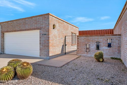 4206 N Limberlost Pl, Tucson, AZ, 85705-1626 | Card Image