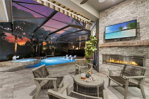 927 Barcarmil Way, NAPLES, FL, 34110-0905 | Card Image