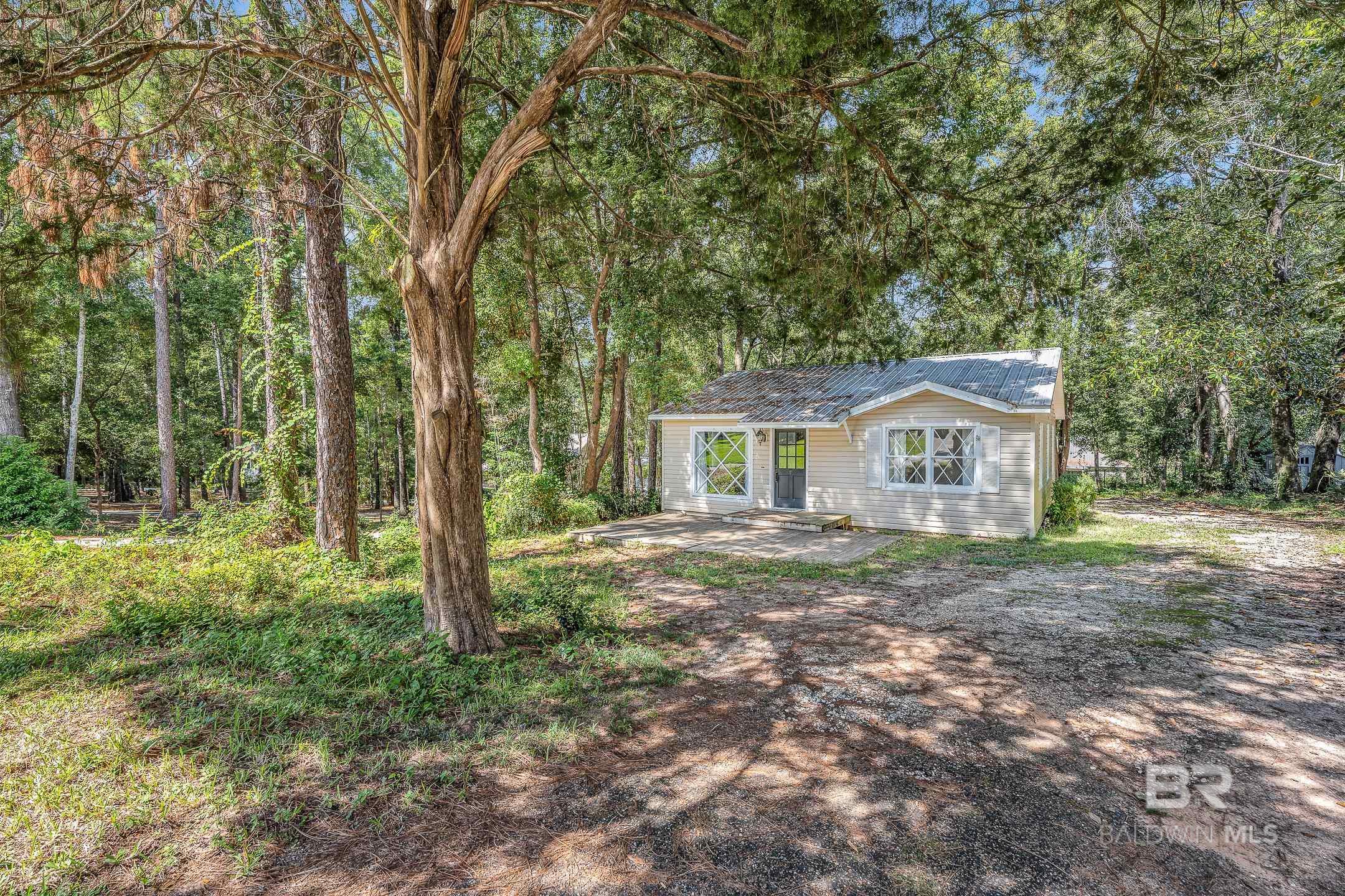 Grand Ave, Fairhope, AL 36532