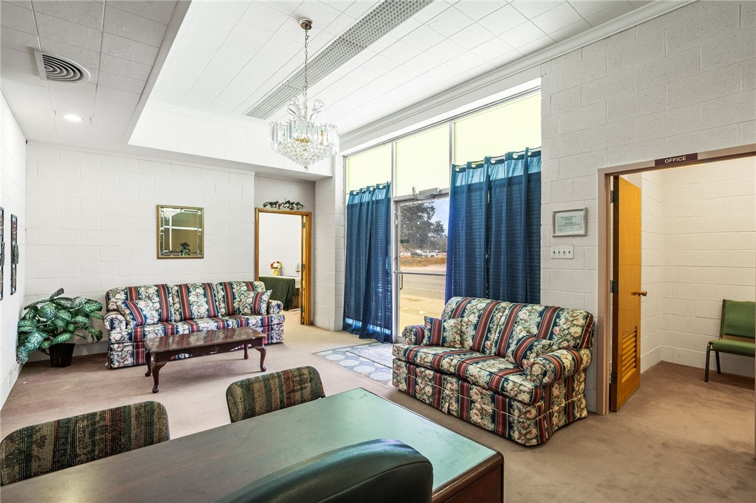 Commercial Sale in Three Rivers 2