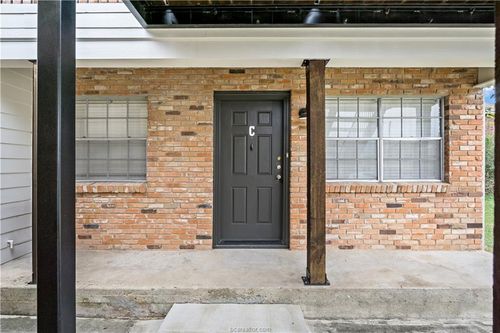 apt-c-3906 Aspen St, Bryan, TX, 77801-4750 | Card Image