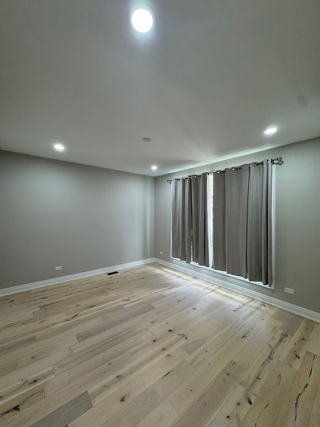 1E - 226 E 48 Th St, Condo with 4 bedrooms, 3 bathrooms and 6 parking in Chicago IL | Image 9