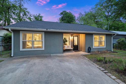 3208 Goodwin Ave, Austin, TX, 78702-3111 | Card Image