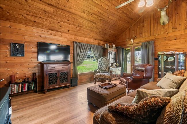 586 Beverly Blvd, House other with 2 bedrooms, 2 bathrooms and null parking in Onalaska TX | Image 9