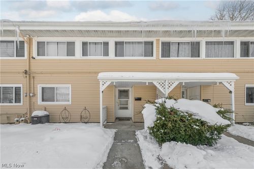 19-5849 Woolman Court, Parma, OH, 44130 | Card Image