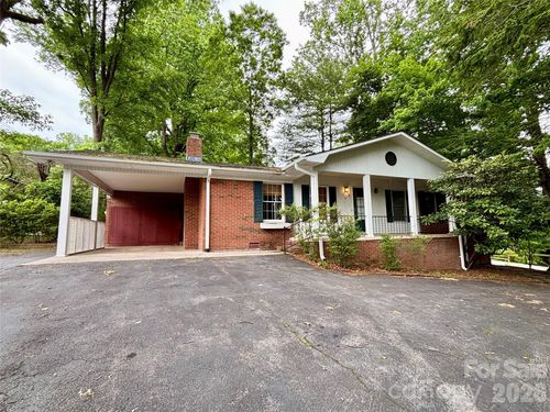 515 Lake Dr, Hendersonville, NC, 28739-0953 | Card Image