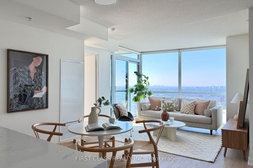 1902-5740 Yonge St, North York, ON, M2M0B1 | Card Image