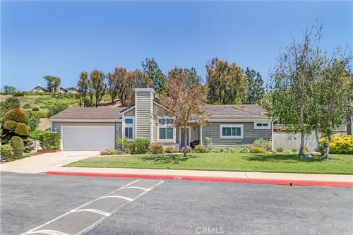 5760 E Hudson Bay Dr, Anaheim, CA, 92807 | Card Image