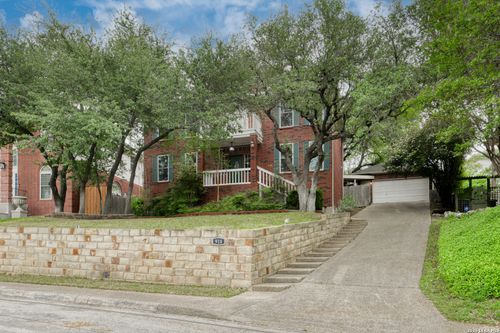 918 Riverstone Dr, San Antonio, TX, 78258-2329 | Card Image