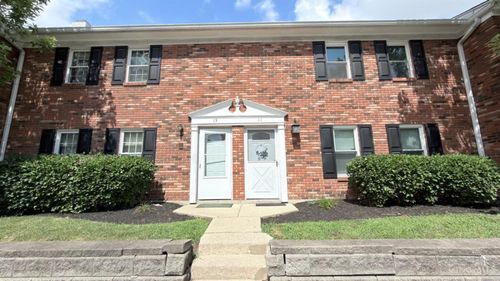 11 Queens Ct, West Chester, OH, 45069-2430 | Card Image