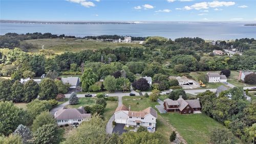 10 J H Dwyer Dr, Middletown, RI, 02842-4575 | Card Image