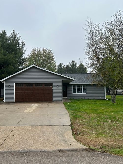 844 Hann Ave, Dixon, IL, 61021-9018 | Card Image